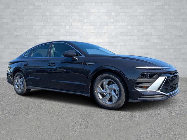 2025 Hyundai Sonata SE's photo