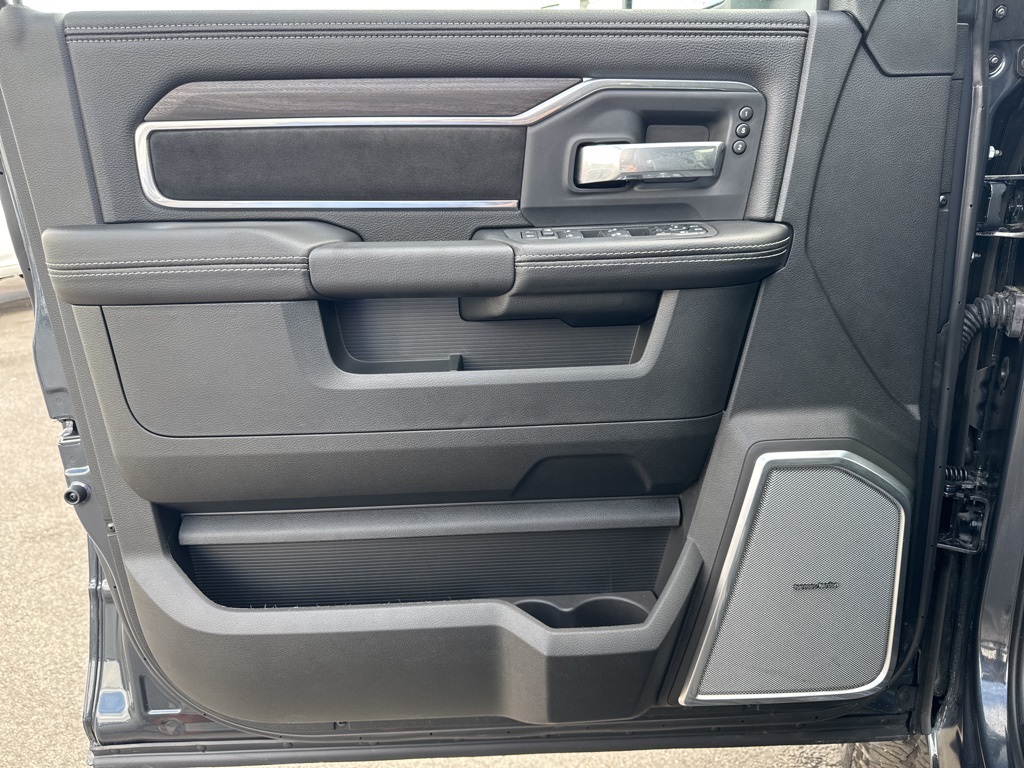 2026 Ram 2500 Laramie photo 30