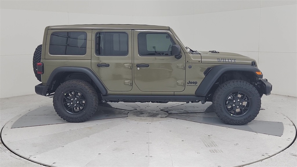 2025 Jeep Wrangler Willys photo 2