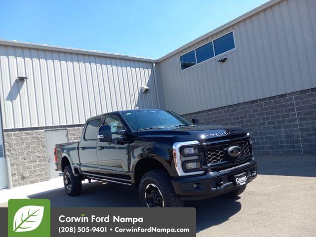 New 2025  Ford Lariat image 1