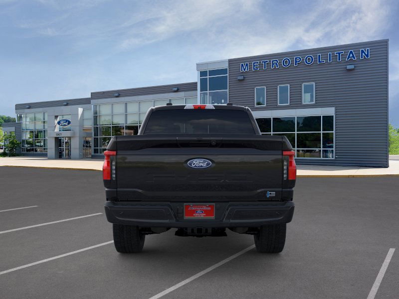 2025 Ford F-150 Lightning photo 5