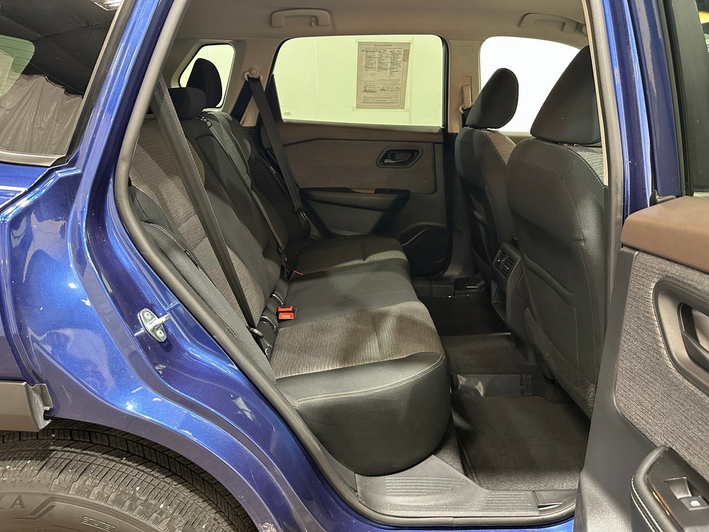2021 Nissan Rogue S photo 27