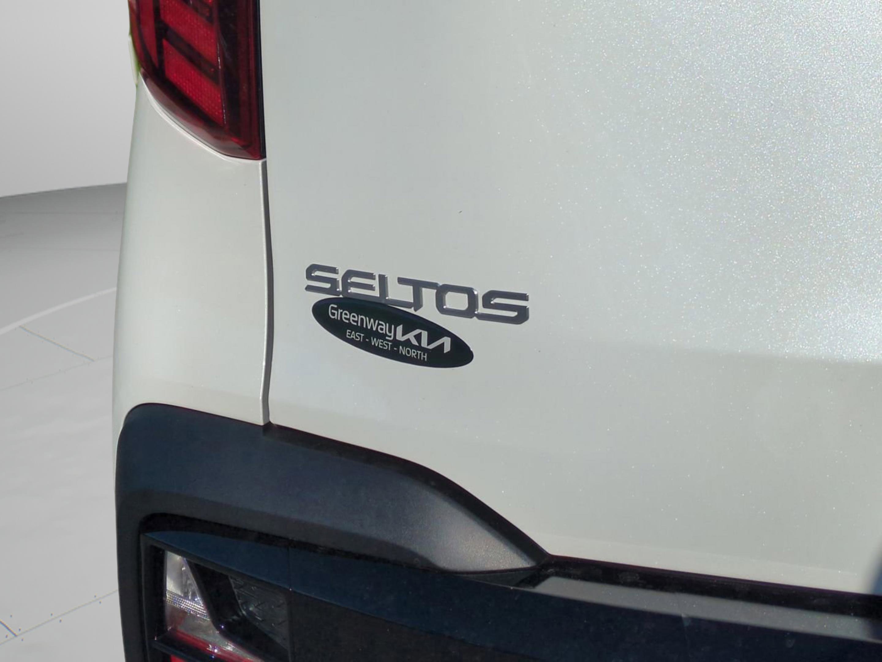 2026 Kia Seltos S photo 12