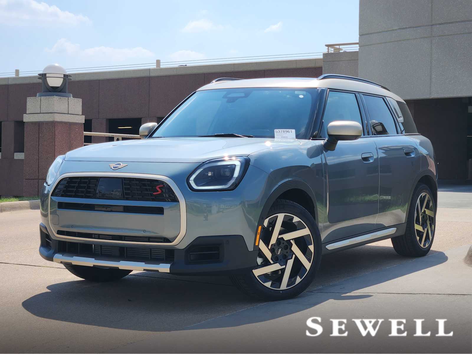 2026 MINI Countryman S's photo