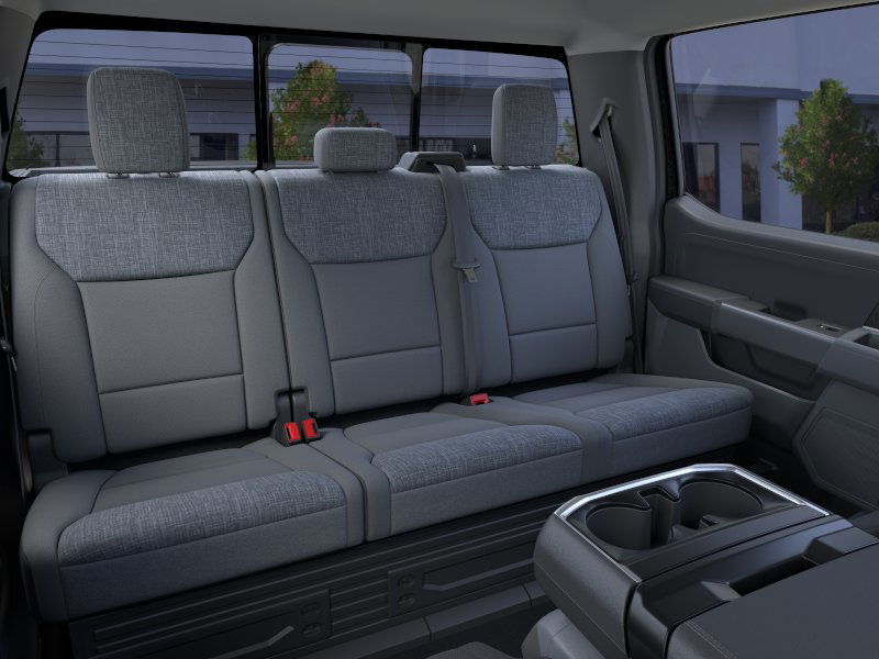 2025 Ford F-150 XLT photo 9