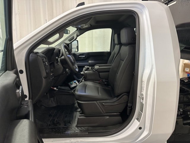 2024 Chevrolet Silverado 3500HD Work Truck photo 3