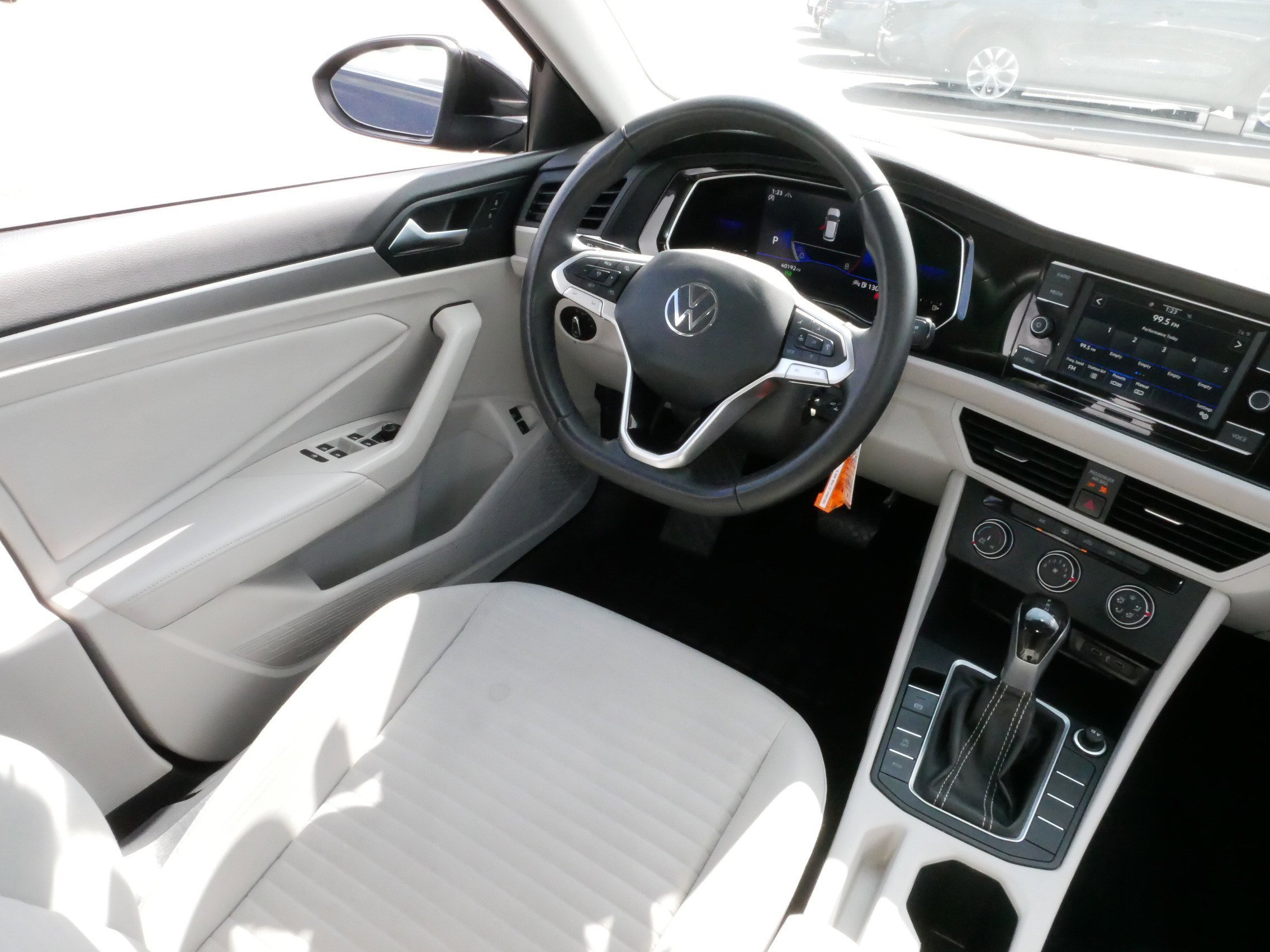 2022 Volkswagen Jetta S photo 9