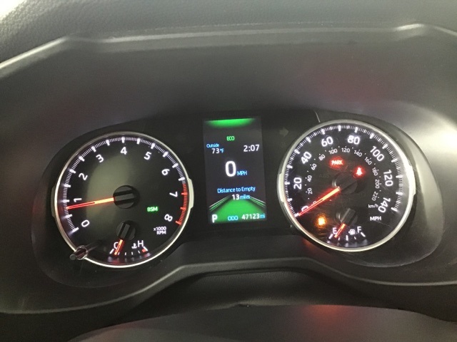 2022 Toyota RAV4 XLE photo 15