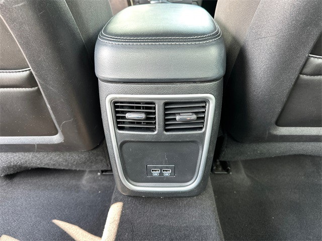 2023 Dodge Charger R/T photo 11
