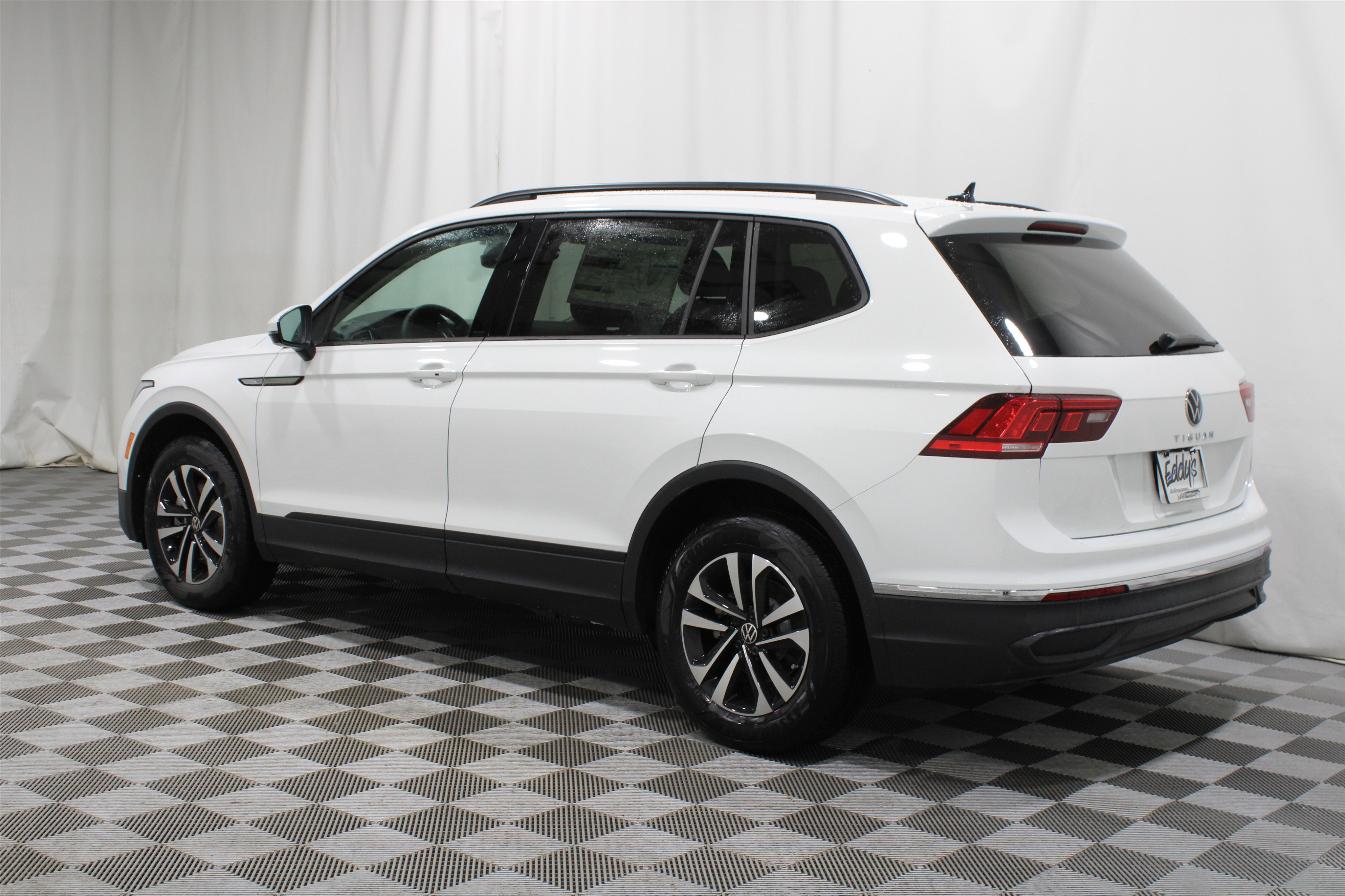 2024 Volkswagen Tiguan S photo 9