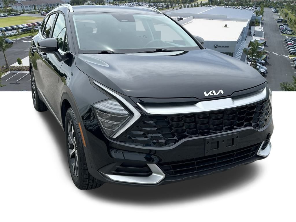 2024 Kia Sportage EX photo 2