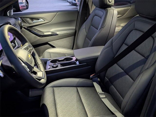 2026 Chevrolet Equinox LT photo 4