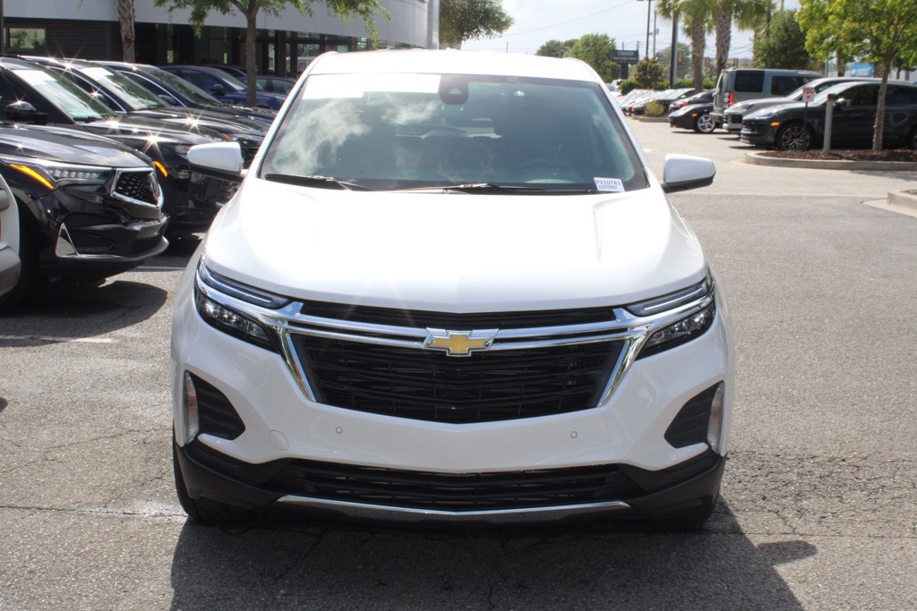 2022 Chevrolet Equinox LT photo 2