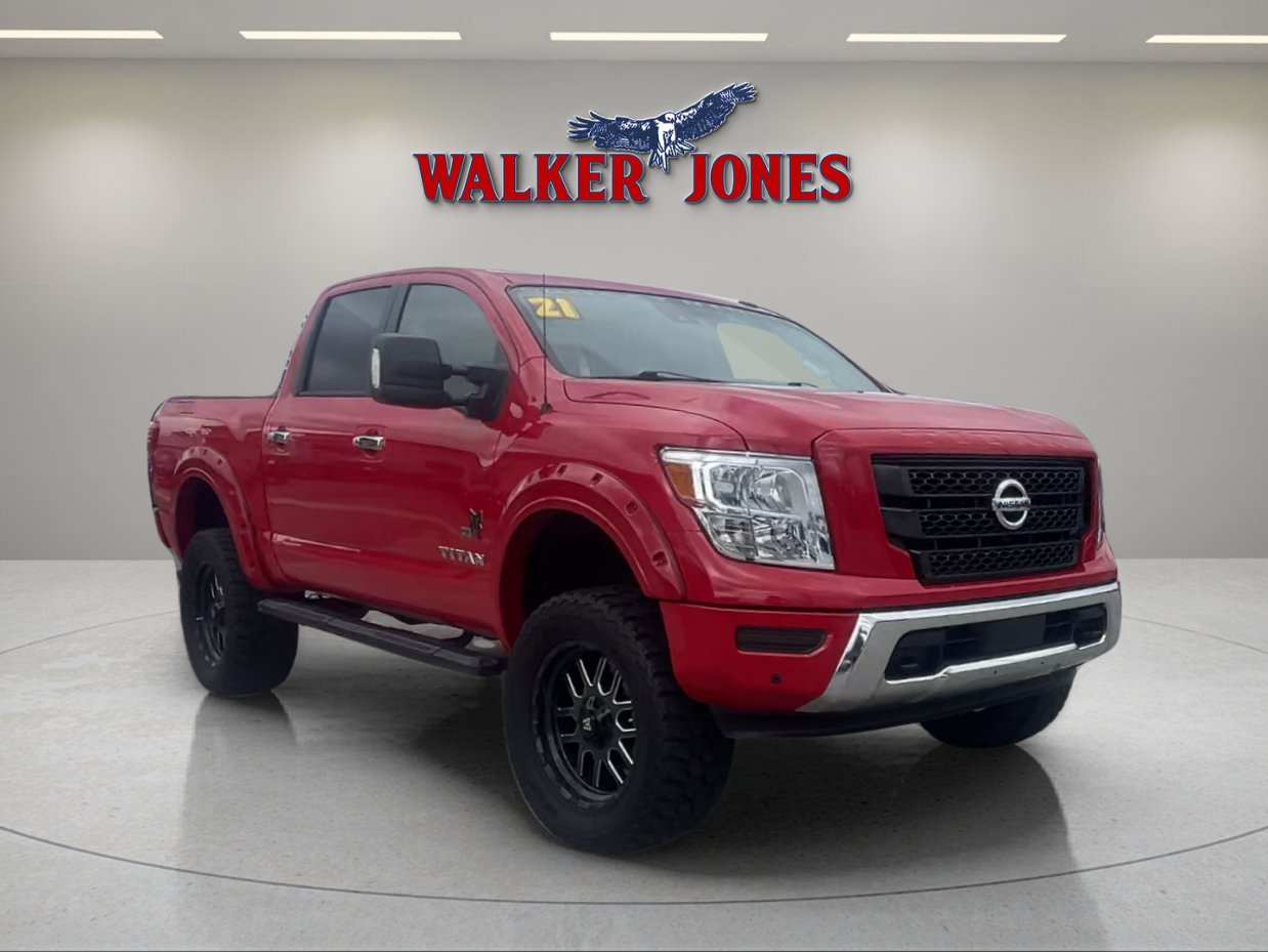 2021 Nissan Titan SV photo 2
