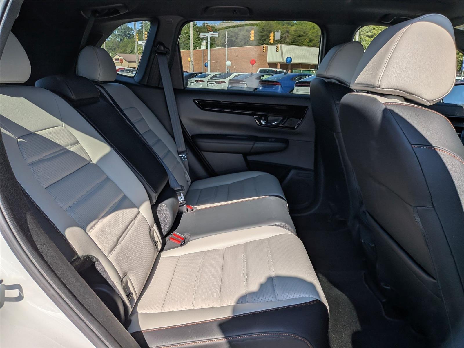 2025 Honda CR-V Hybrid Sport Touring photo 33