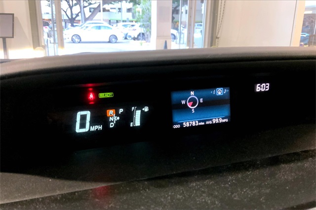 2017 Toyota Prius V Two photo 17