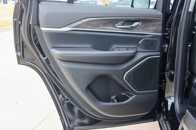 2024 Jeep Cherokee Base 4xe photo 11