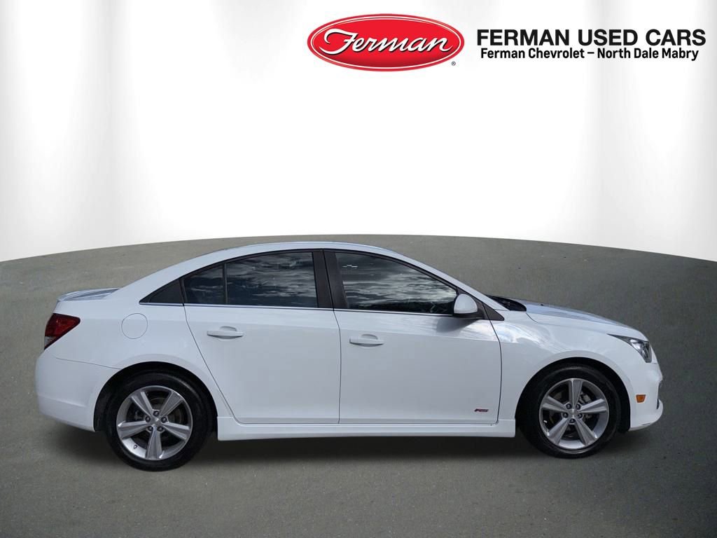 2015 Chevrolet Cruze LT photo 2
