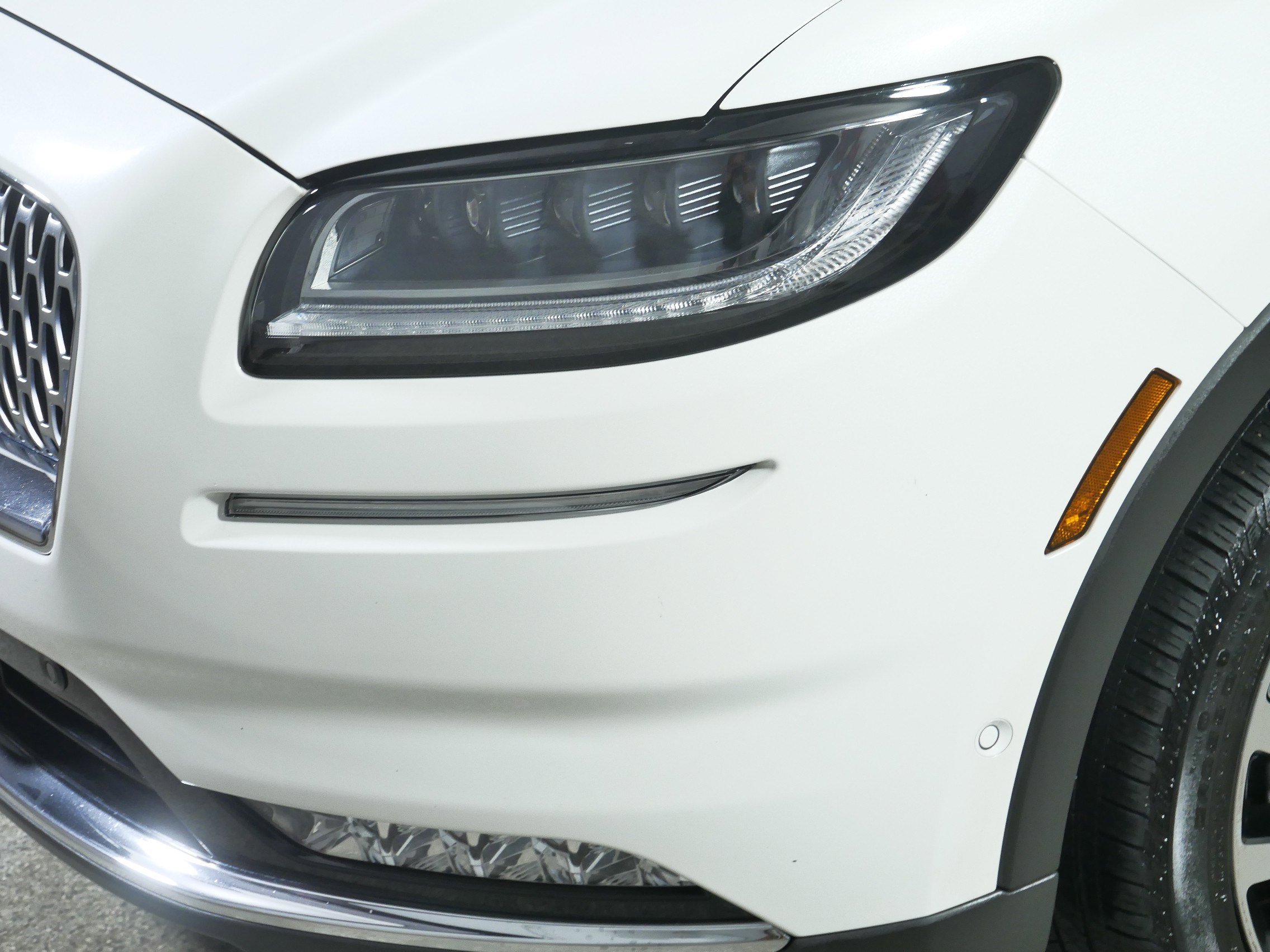2022 Lincoln Nautilus Black Label photo 16