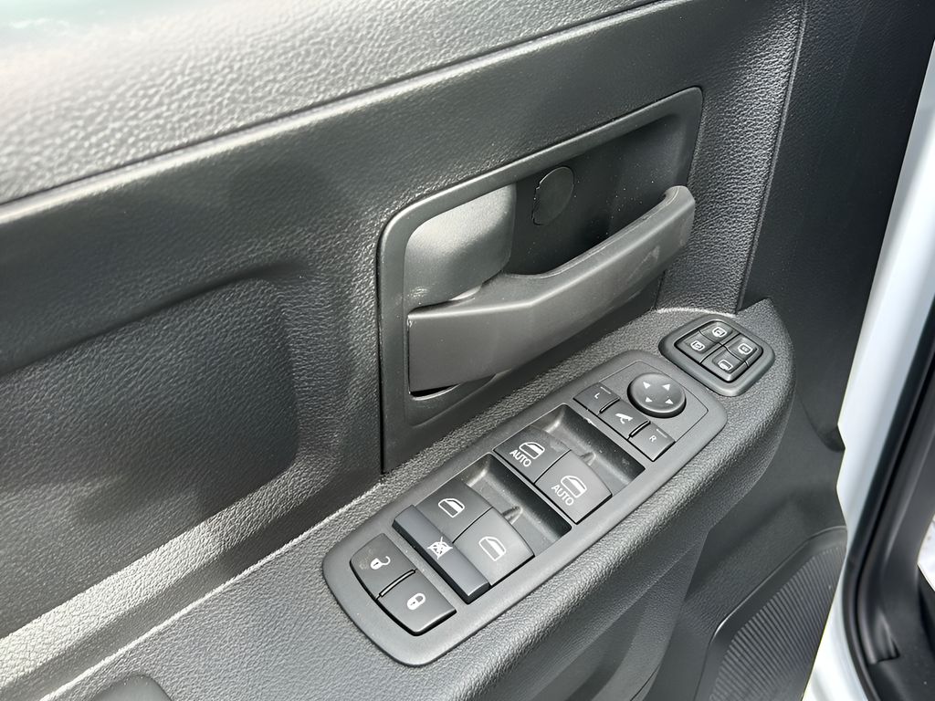 2024 Ram 2500 Tradesman photo 19
