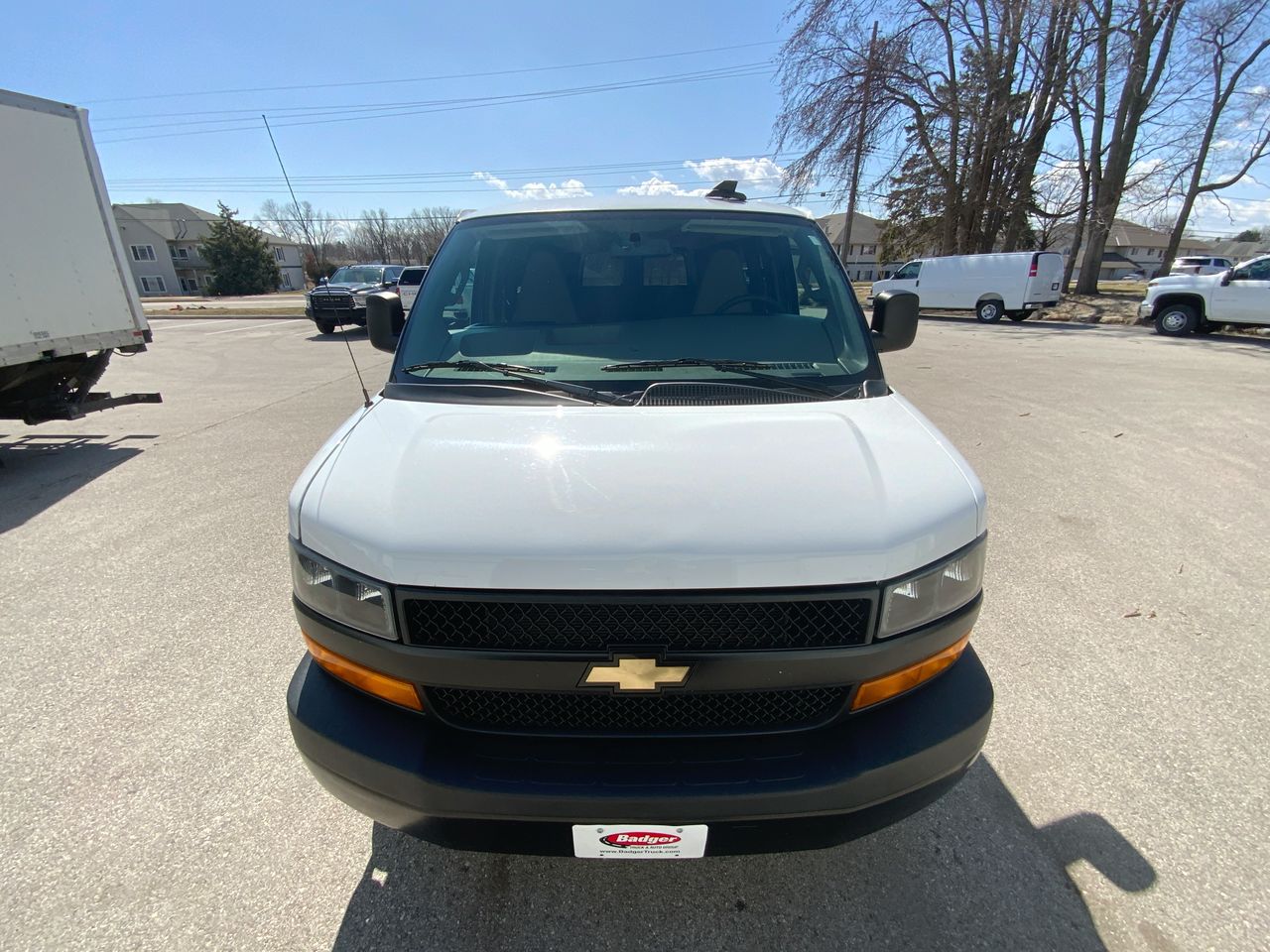 2022 Chevrolet Express Passenger 3500 photo 8