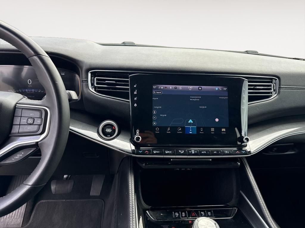 2023 Jeep Wagoneer Base photo 7