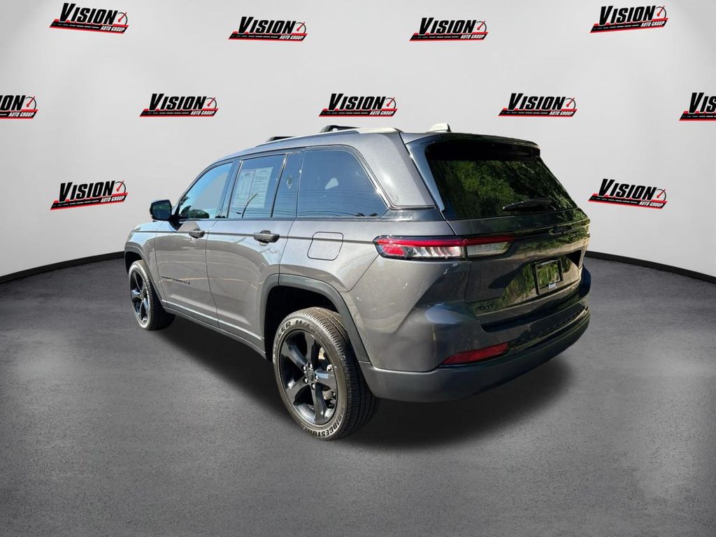2024 Jeep Grand Cherokee Altitude X photo 4