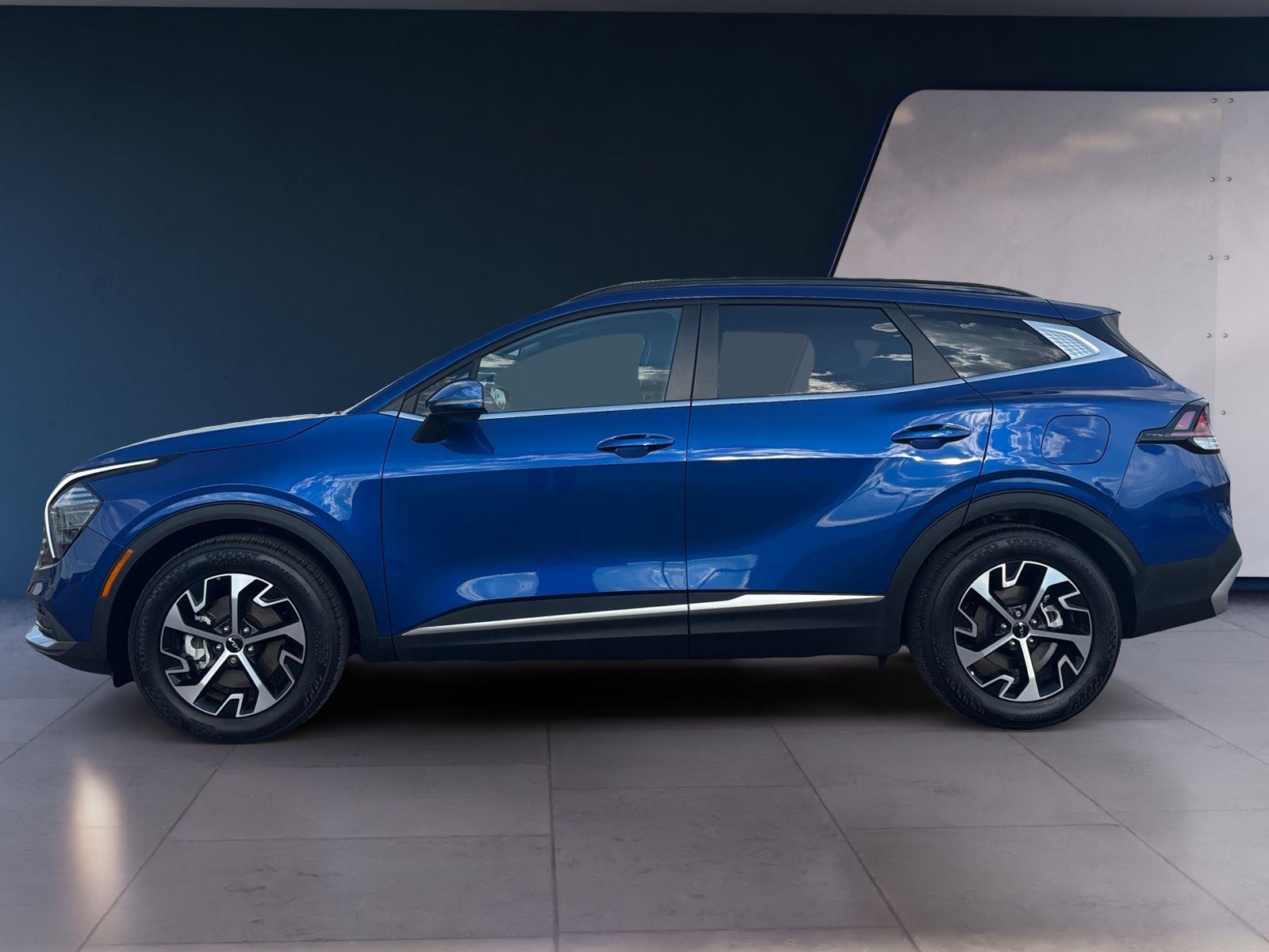 2025 Kia Sportage EX photo 2