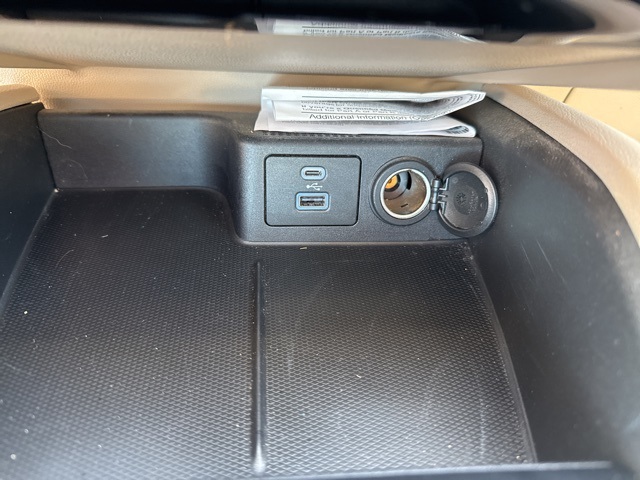 2022 Ford Escape SE photo 24