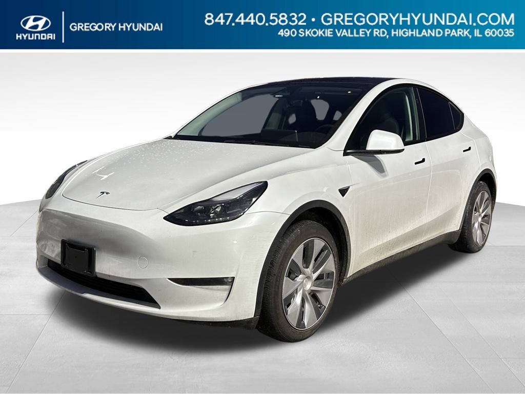 2023 Tesla Model Y Long Range's photo