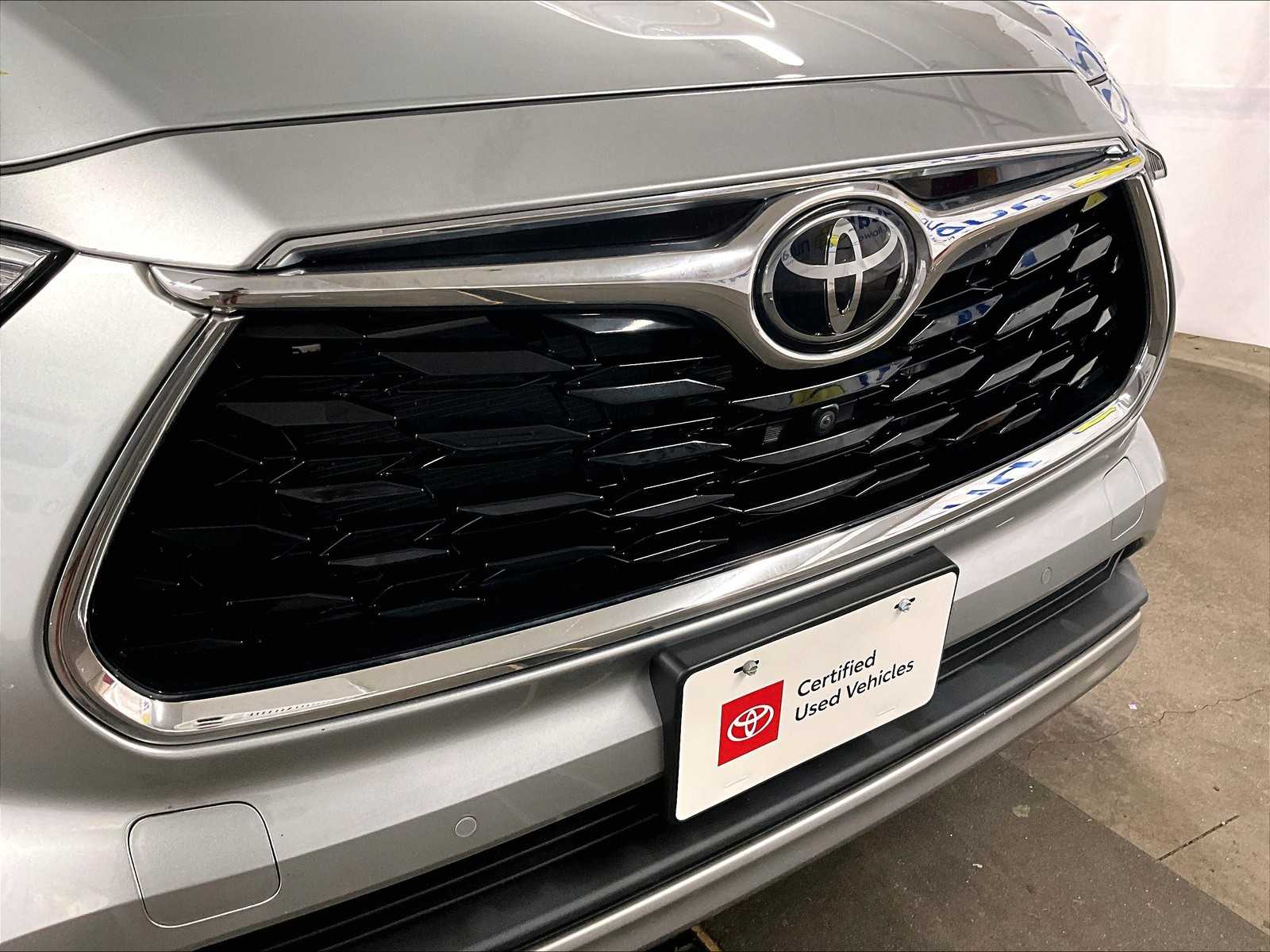 2021 Toyota Highlander Platinum photo 30