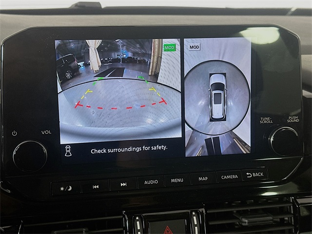 2025 Nissan Pathfinder Platinum photo 15