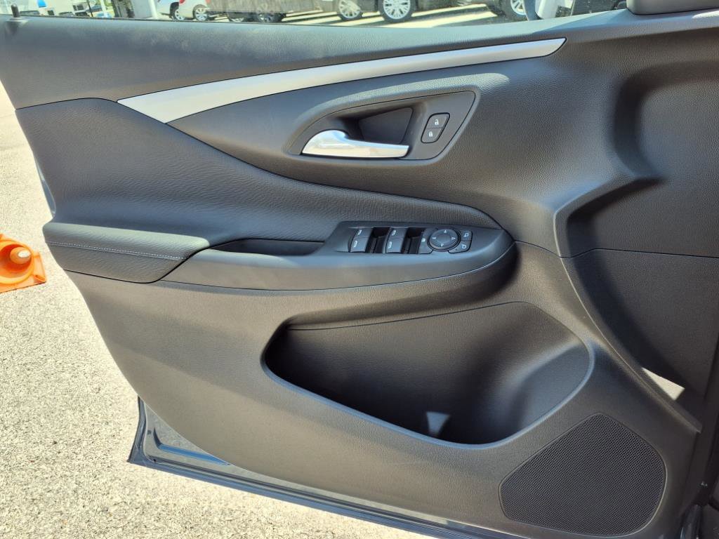 2025 Buick Envista Preferred photo 11