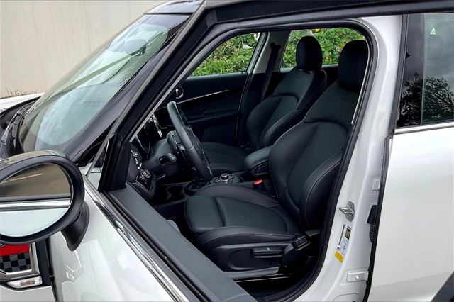 2024 Mini Cooper Signature photo 22