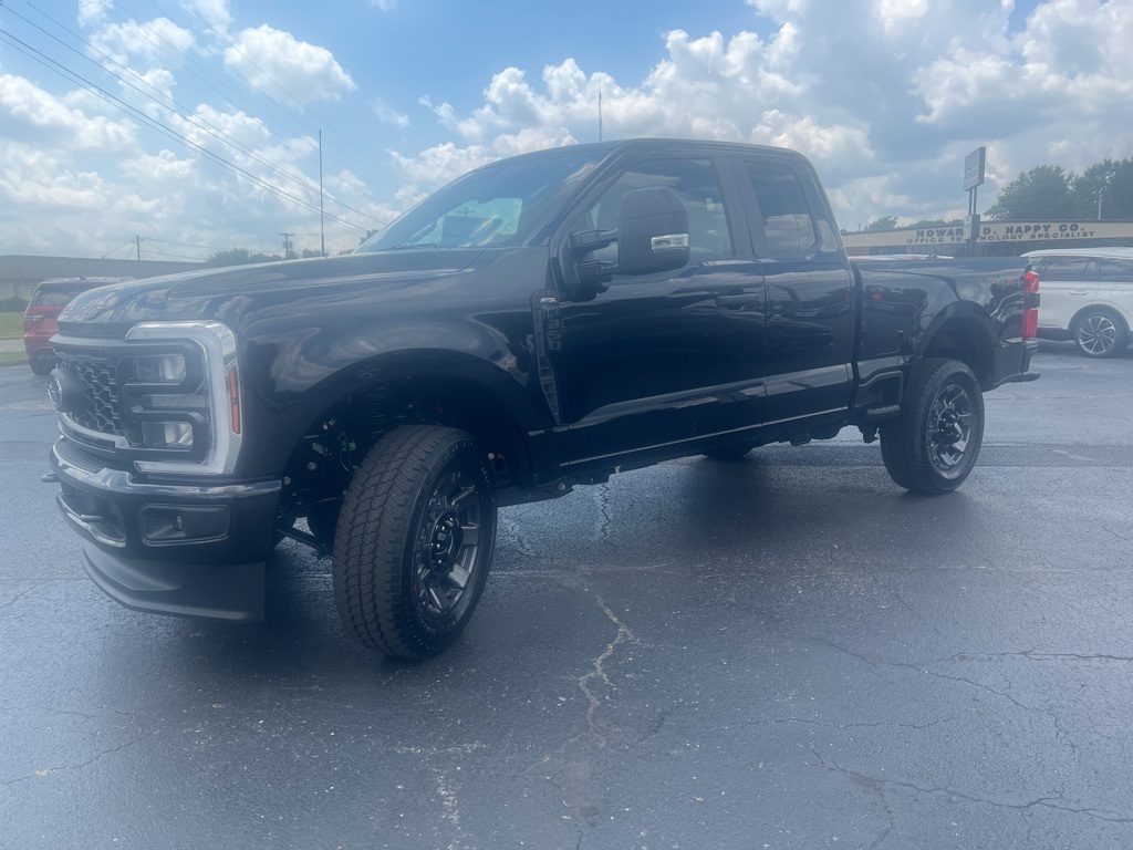2026 Ford F-350 XL photo 10