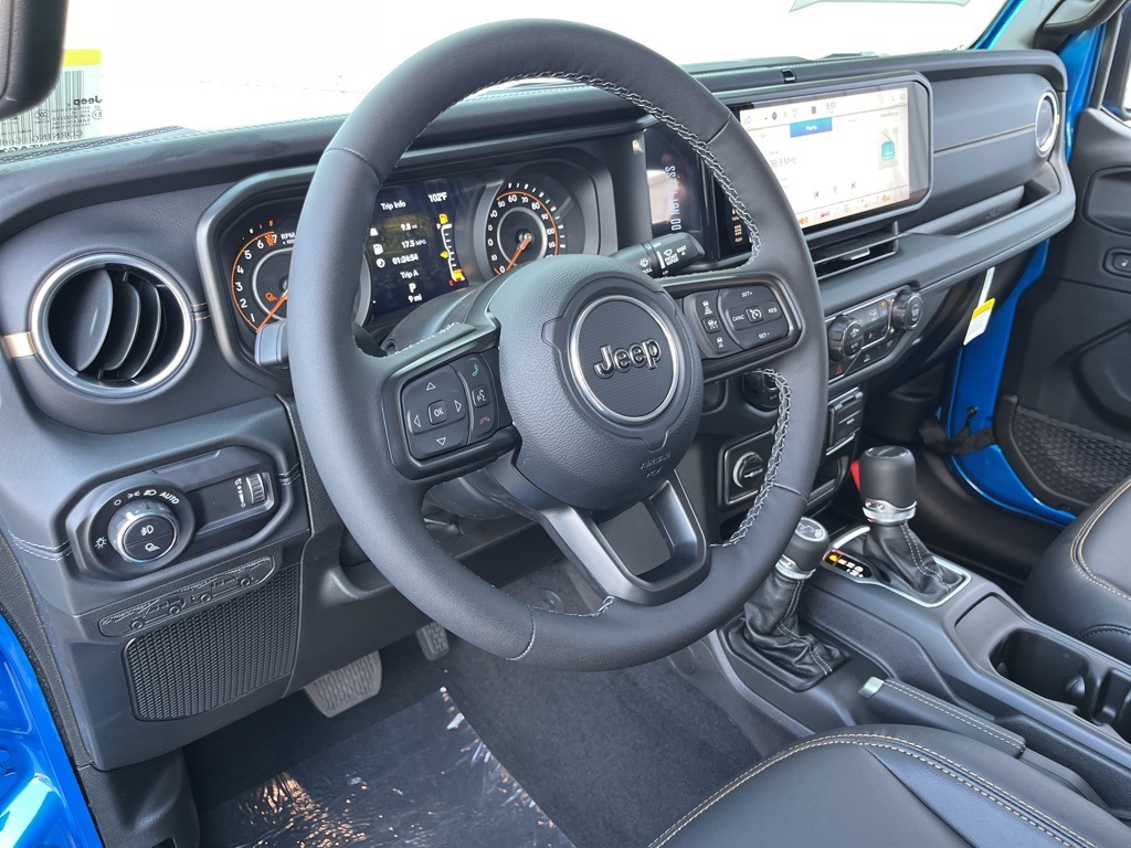 2025 Jeep Gladiator Sport photo 29