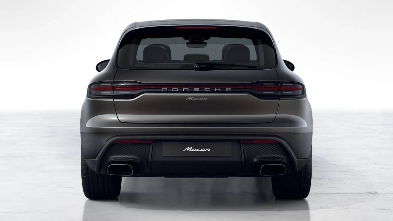 2026 Porsche Macan T photo 7