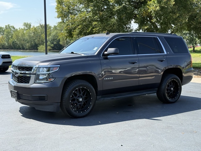 2015 Chevrolet Tahoe LT photo 3