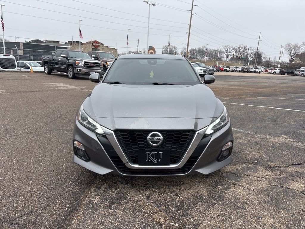 Used 2019 Nissan Altima SL with VIN 1N4BL4EV4KC189190 for sale in Kansas City