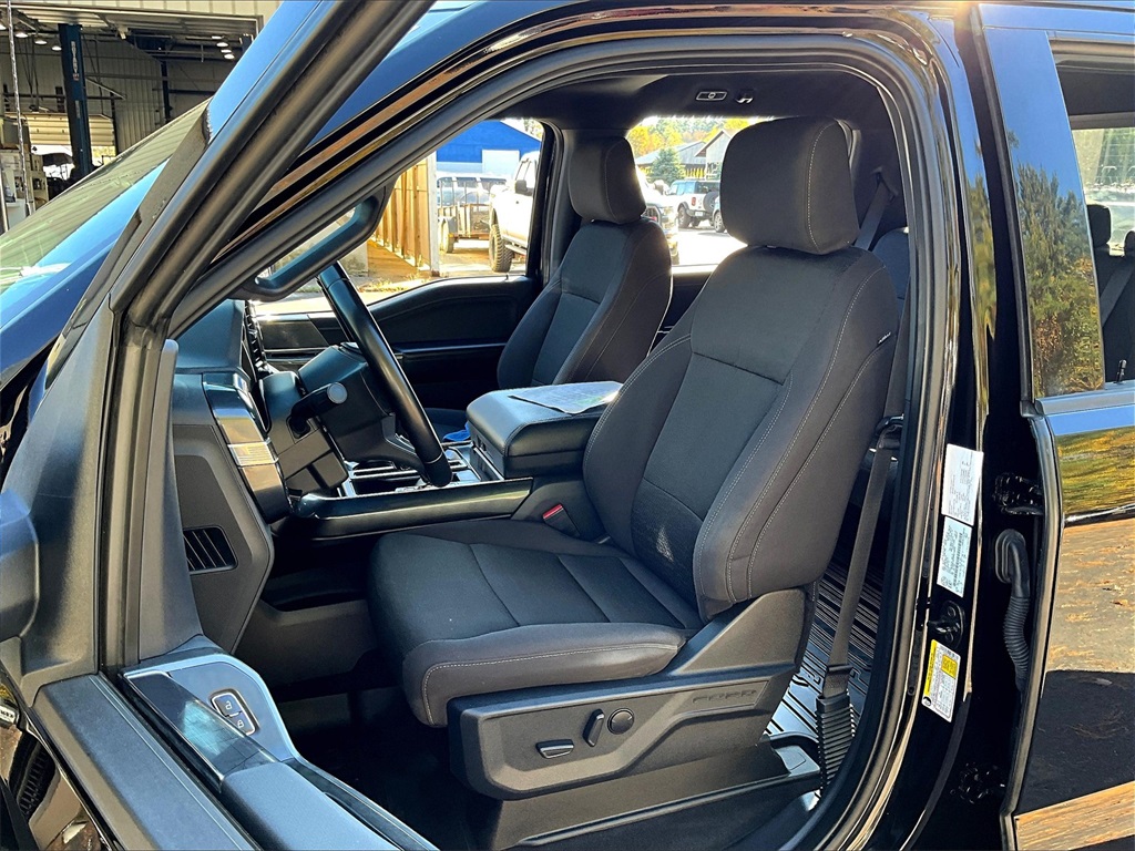 2023 Ford F-150 XLT photo 10