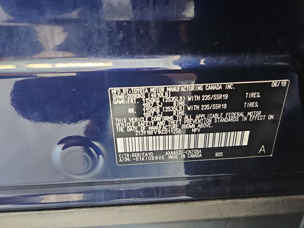 2019 Toyota RAV4 Limited photo 18