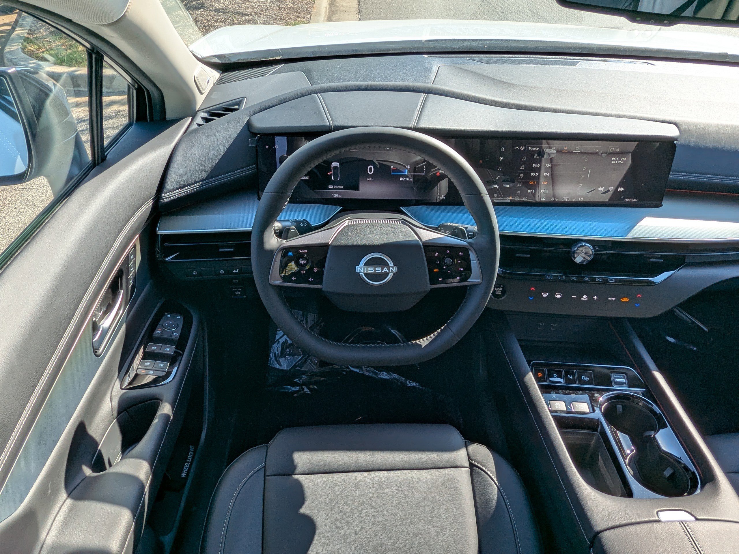 2025 Nissan Murano SL photo 11