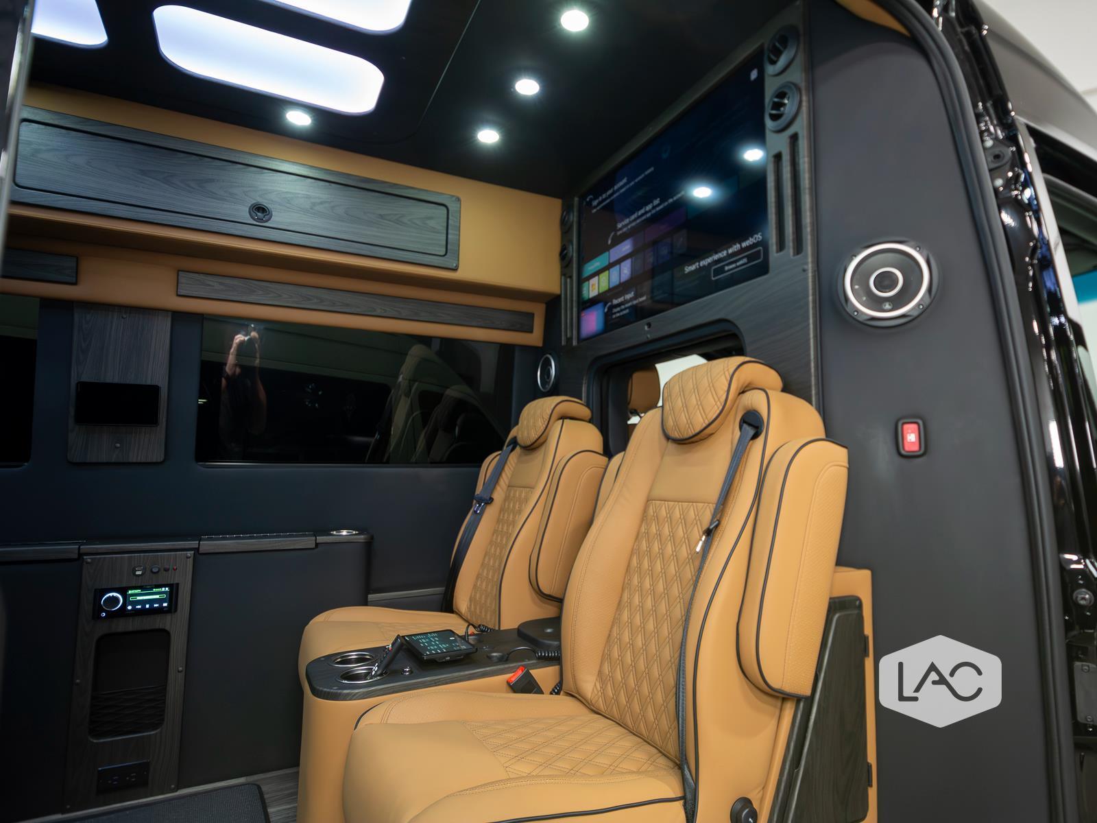 2024 Mercedes Benz Sprinter 3500 photo 5