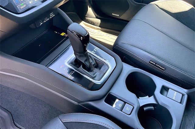 2025 Subaru Forester Touring photo 9