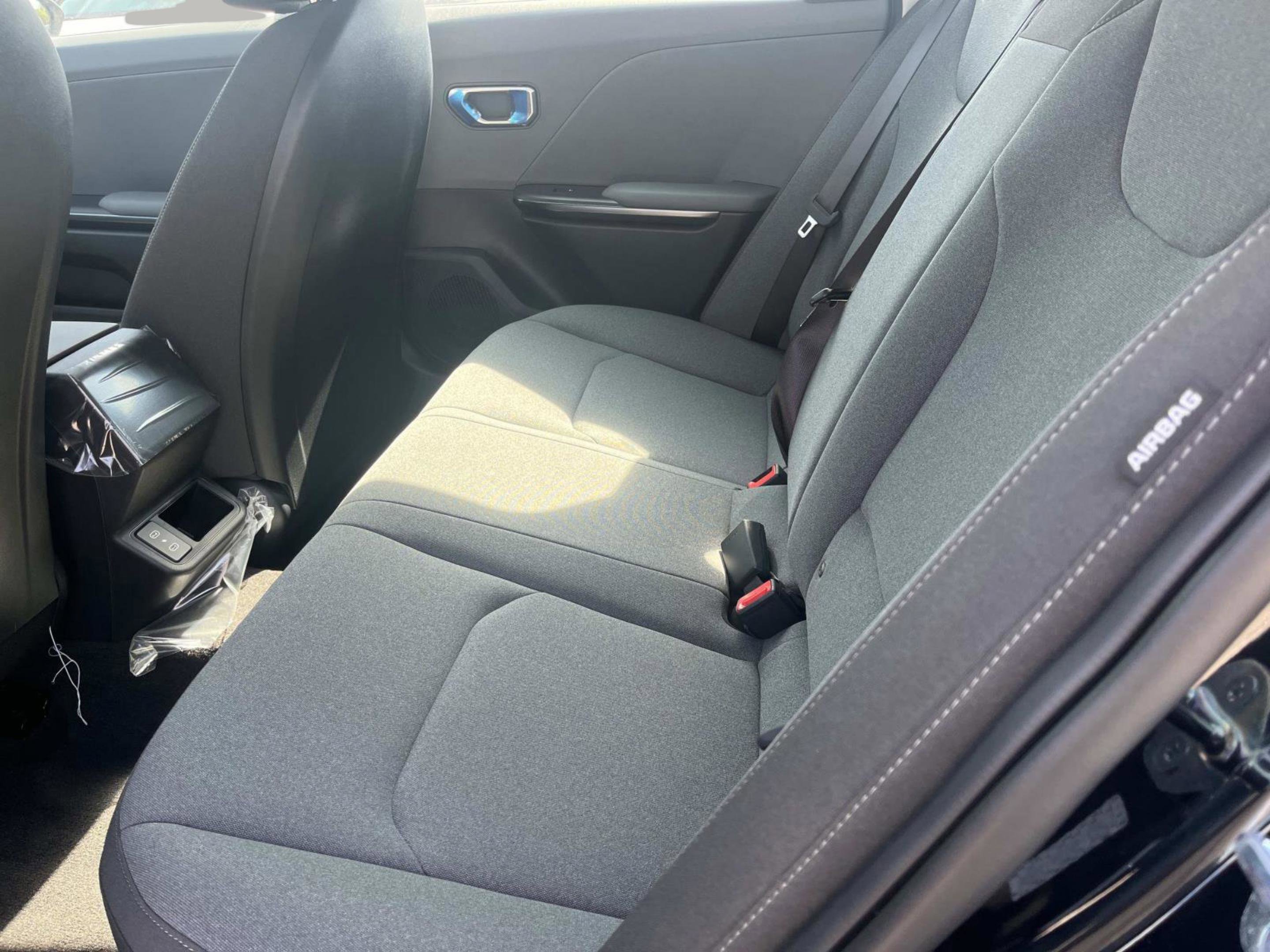 2025 Kia K4 LXS photo 16