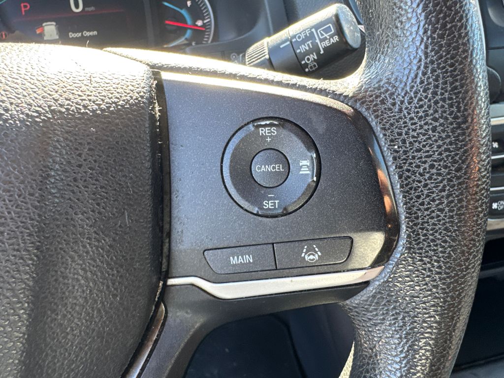 2019 Honda Pilot LX photo 25