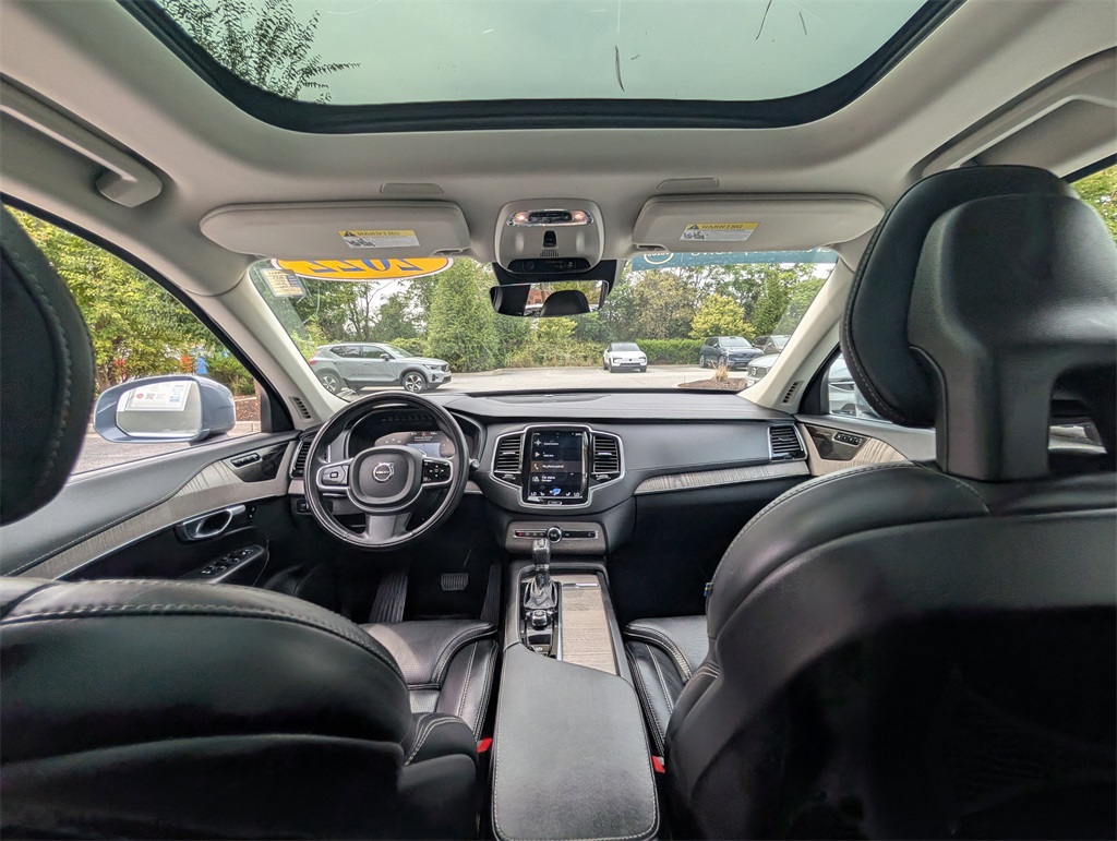 2022 Volvo XC90 T6 Inscription photo 3