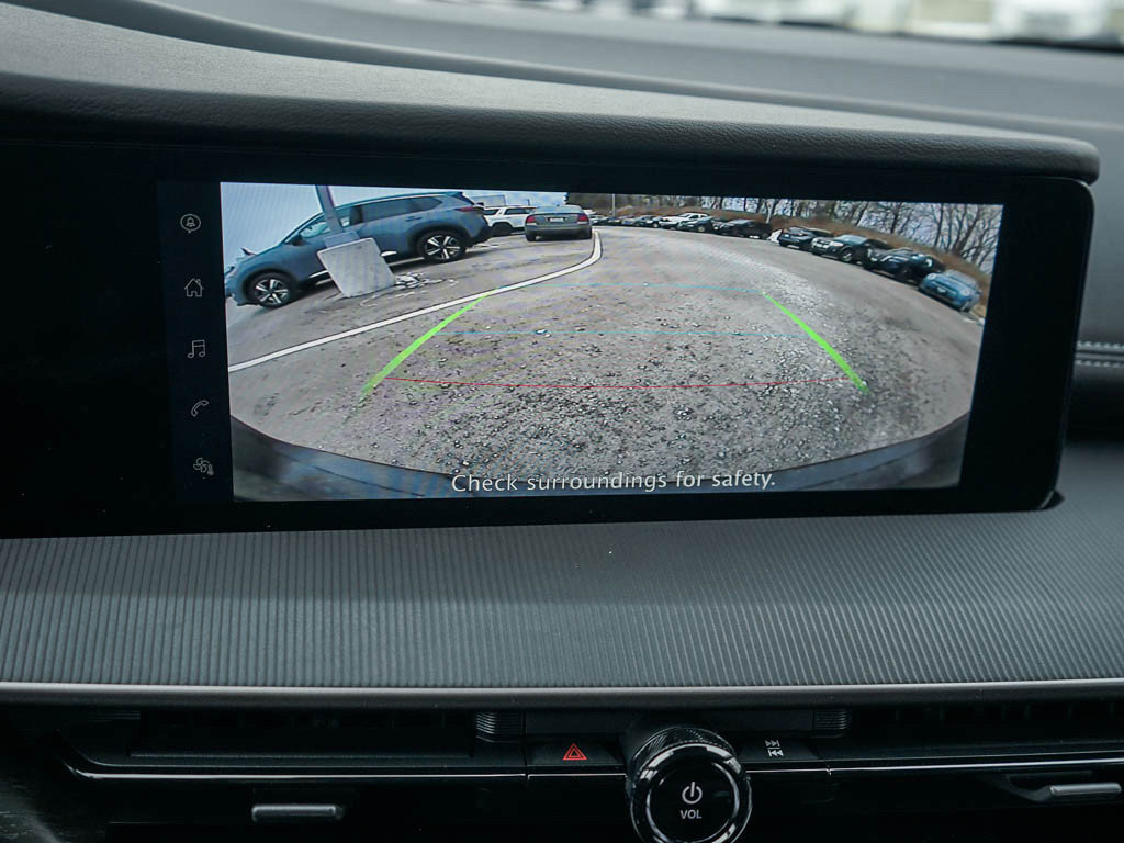 2025 Nissan Murano SV photo 23