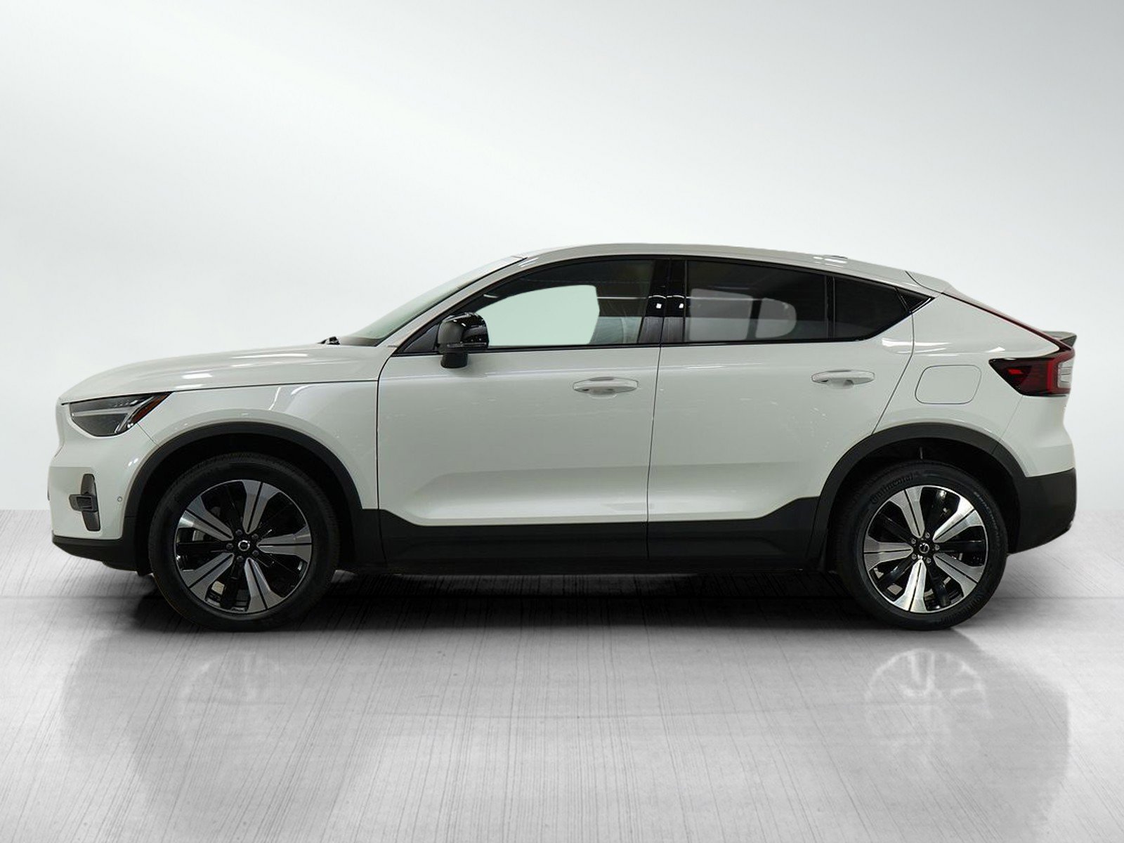 Used 2023 Volvo C40 Plus with VIN YV4ED3GLXP2065834 for sale in Wayzata, Minnesota
