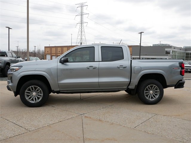 2025 Chevrolet Colorado Work Truck LT photo 4